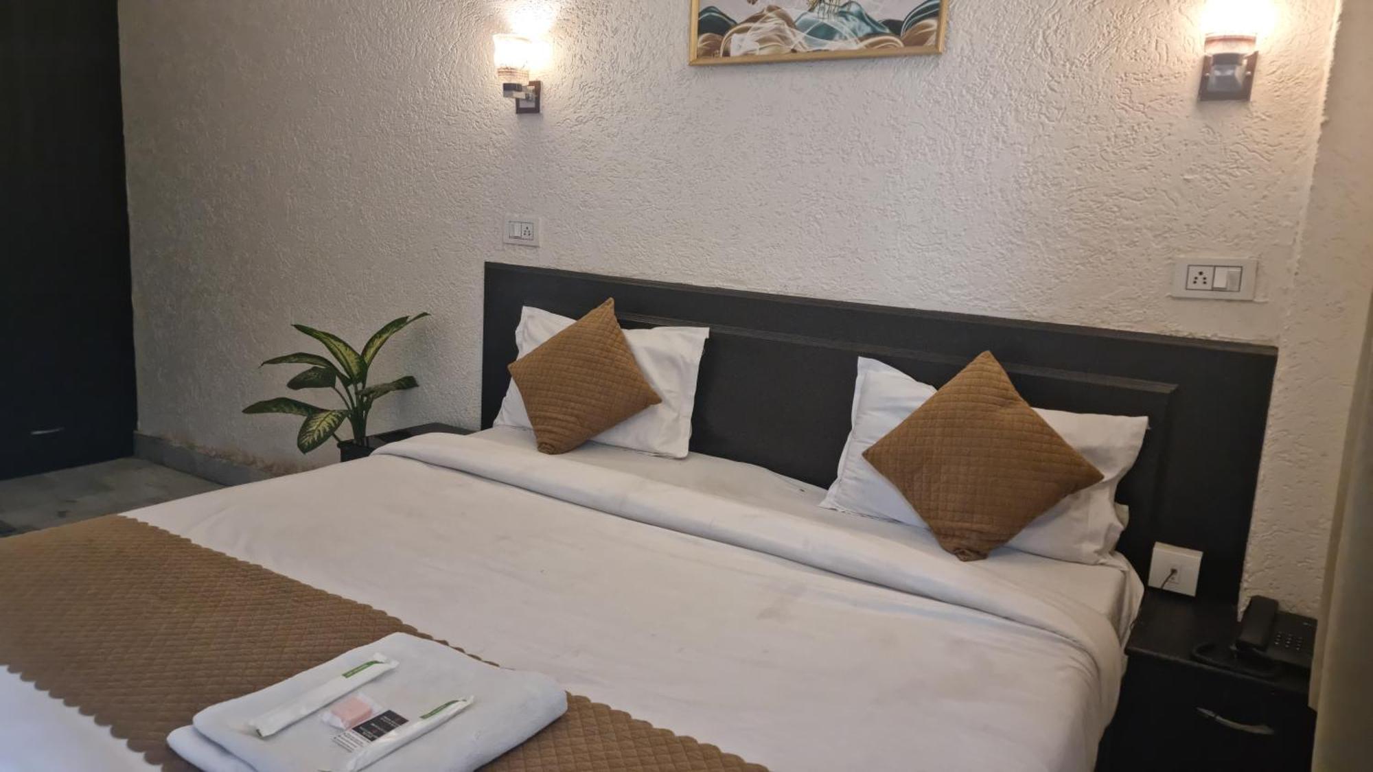 Praana Wellness Resort By Around Stays Rishīkesh Екстериор снимка