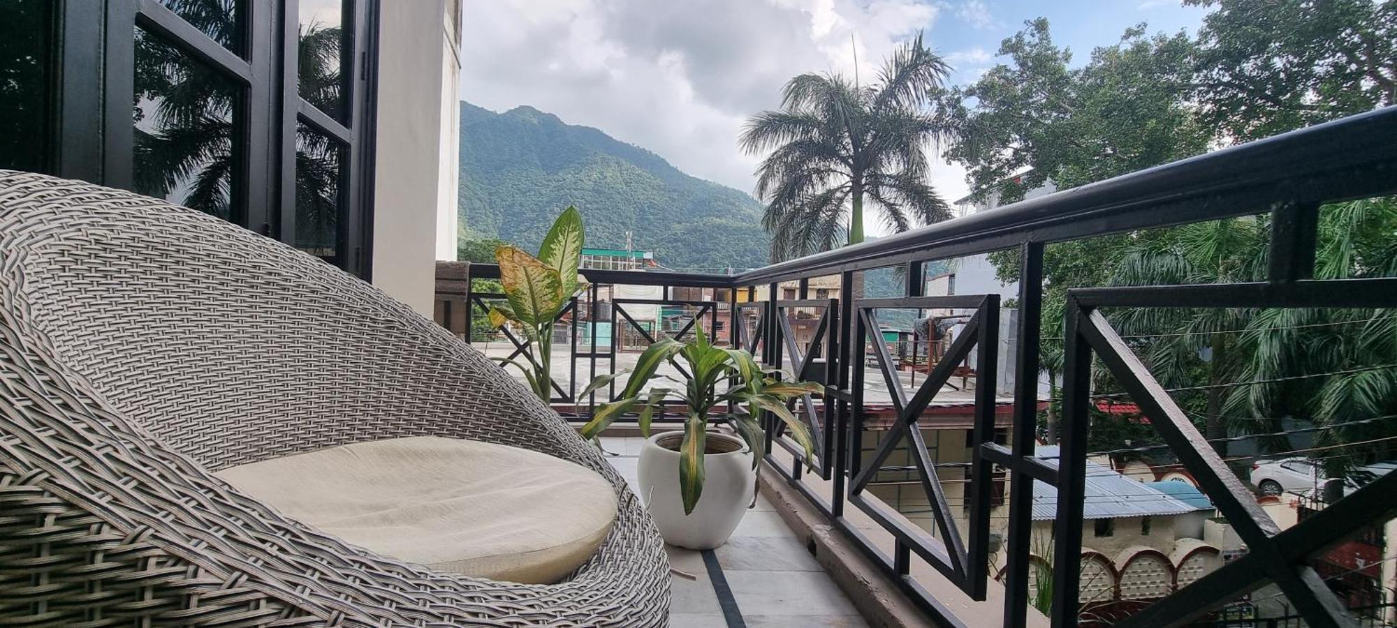 Praana Wellness Resort By Around Stays Rishīkesh Екстериор снимка