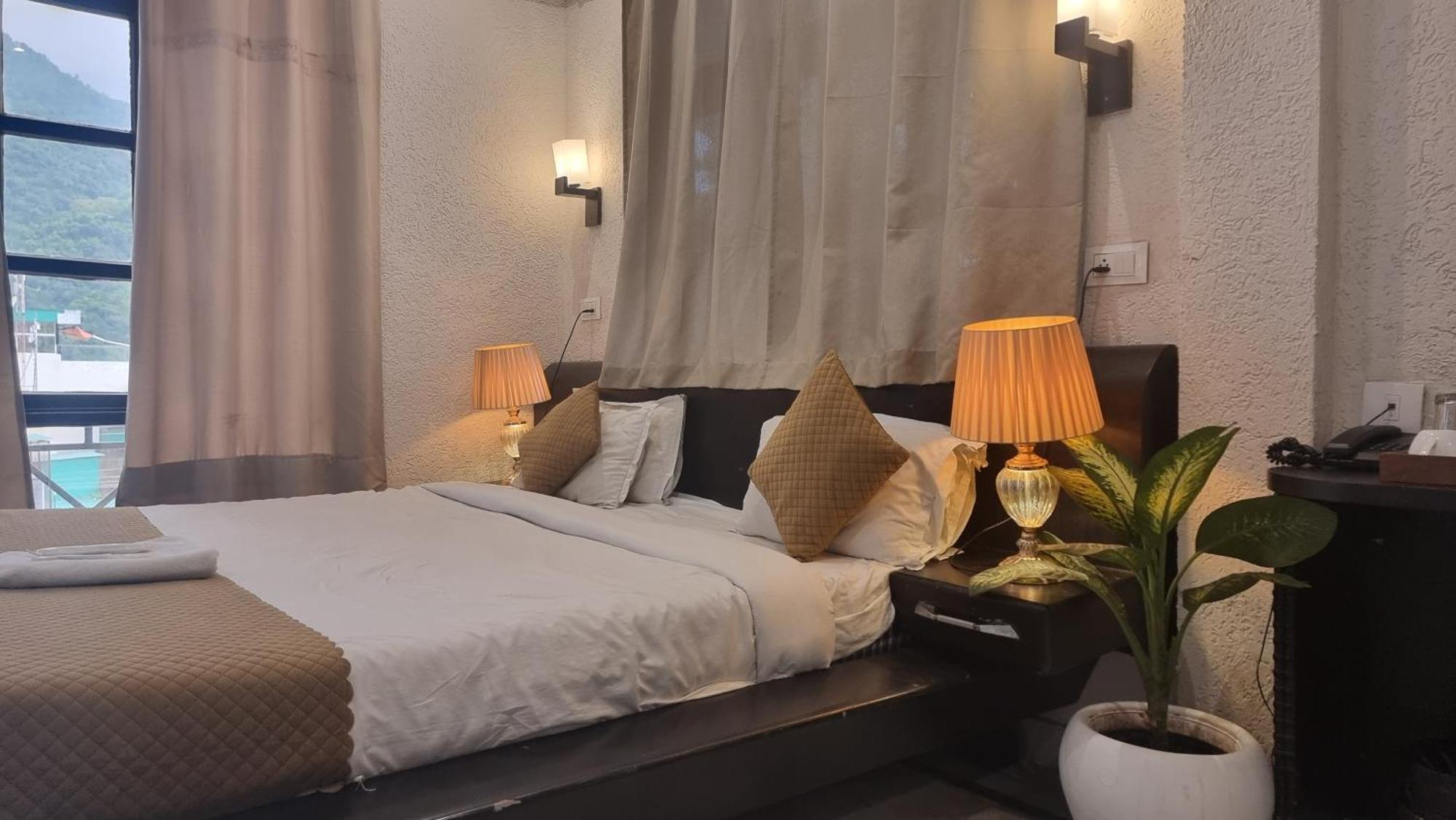 Praana Wellness Resort By Around Stays Rishīkesh Екстериор снимка