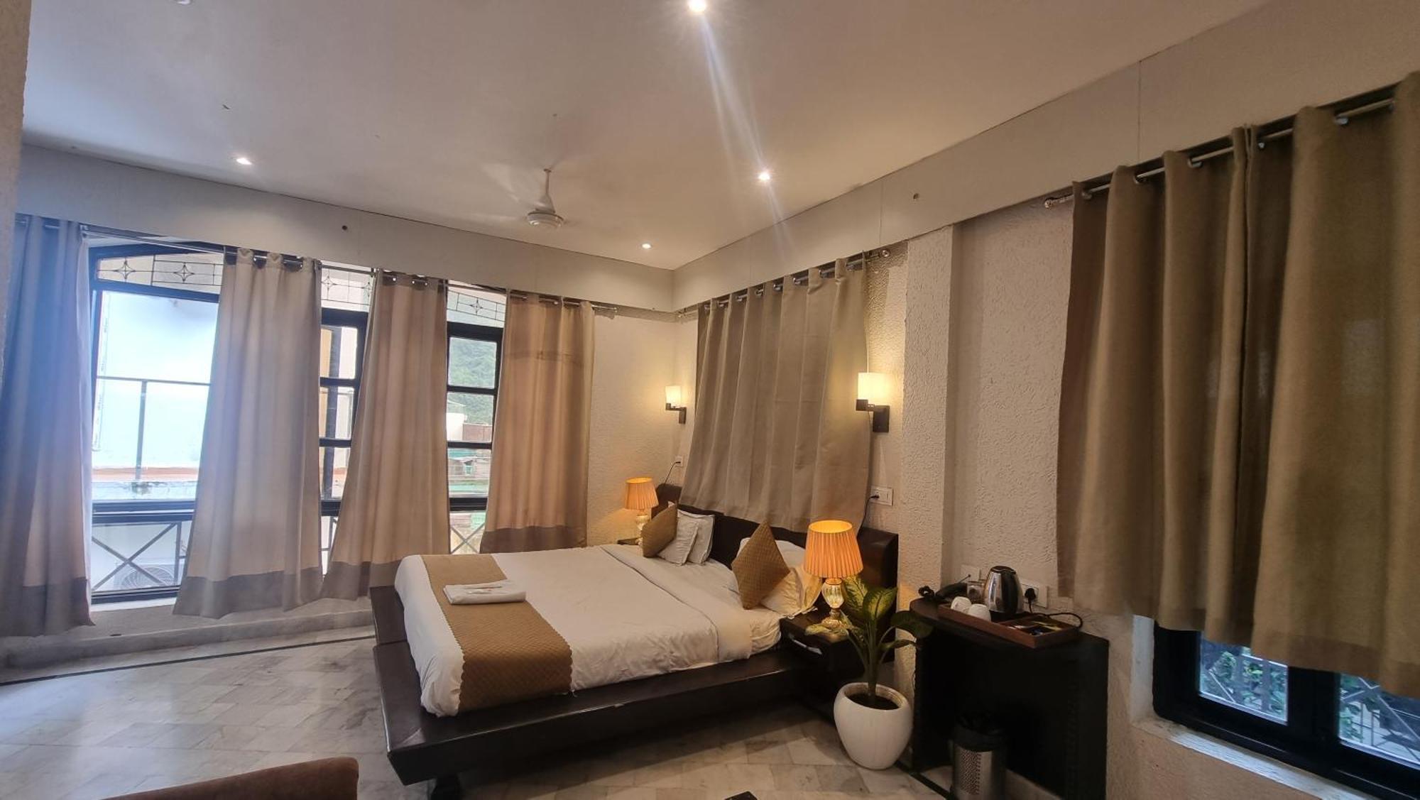 Praana Wellness Resort By Around Stays Rishīkesh Екстериор снимка